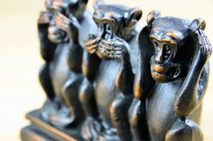 痛くないパンプスにぴったりの多機能インソールとは？