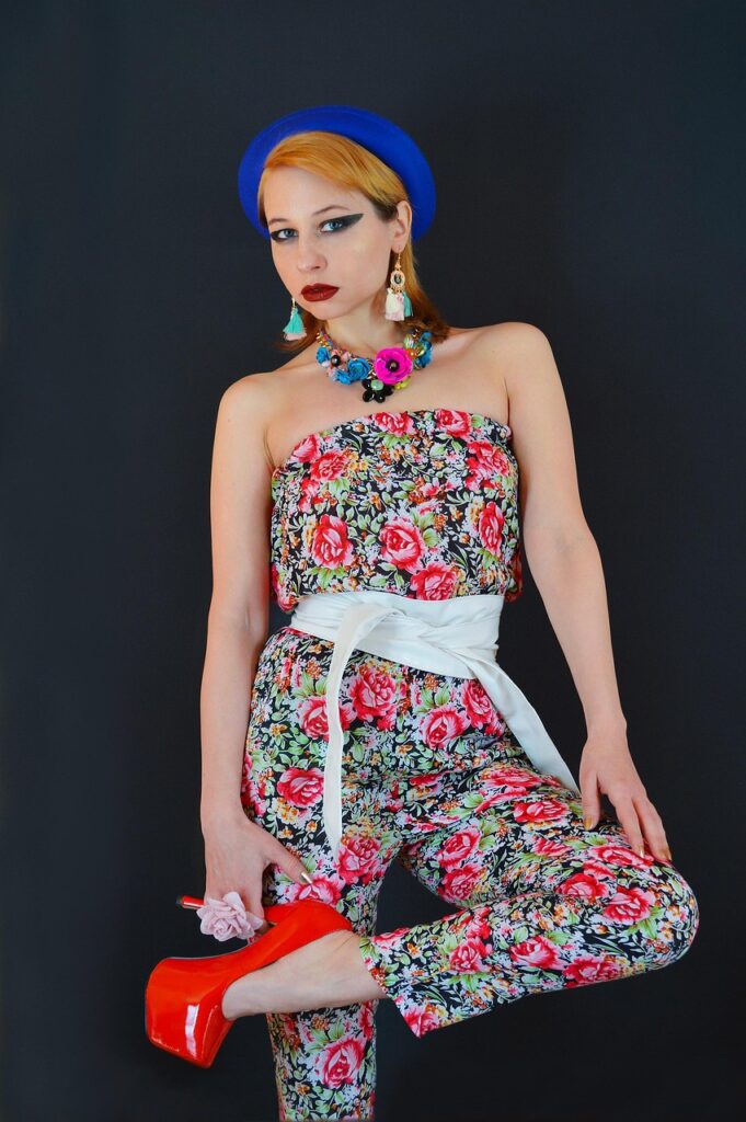 ローヒールの痛くないパンプスを選ぶポイントは？