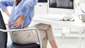 痛くないパンプスのかかとに使える目立たない透明パッドは？